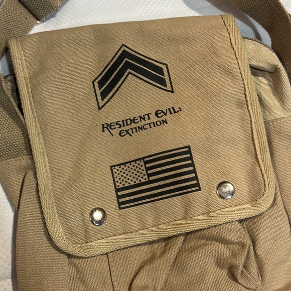 Resident Evil Extinction Army Tote Bag 2007 Movie Promo USA Military Messenger - Picture 2 of 8
